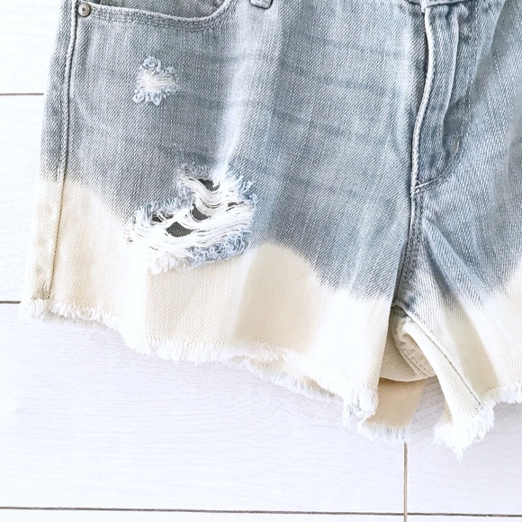 Jessica Simpson Blue Dip Dye Fray Ace Denim Shorts - Picture 4 of 8